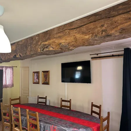 8 Personnes La Ferme Du Bois