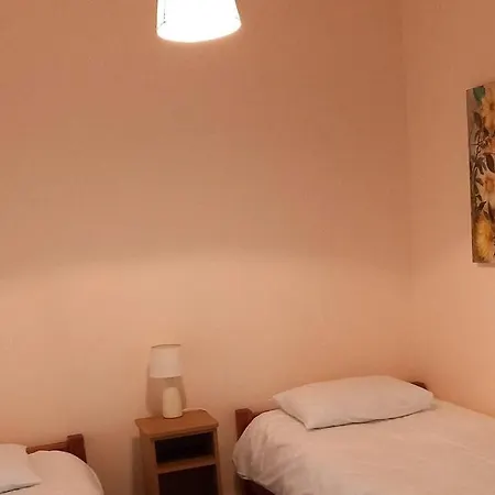 8 Personnes La Ferme Du Bois *